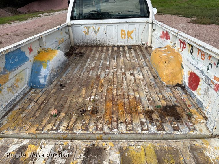 image for item EA0579 1991 Chevrolet C1500 pickup truck