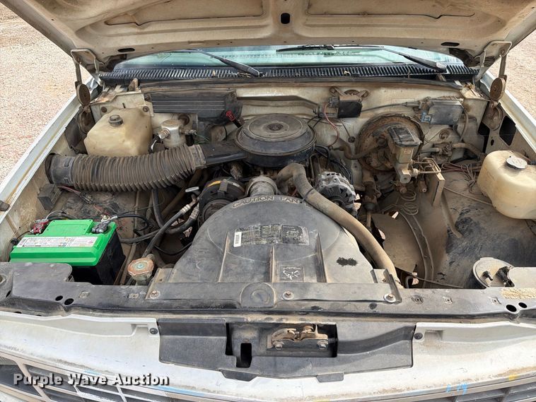 image for item EA0579 1991 Chevrolet C1500 pickup truck