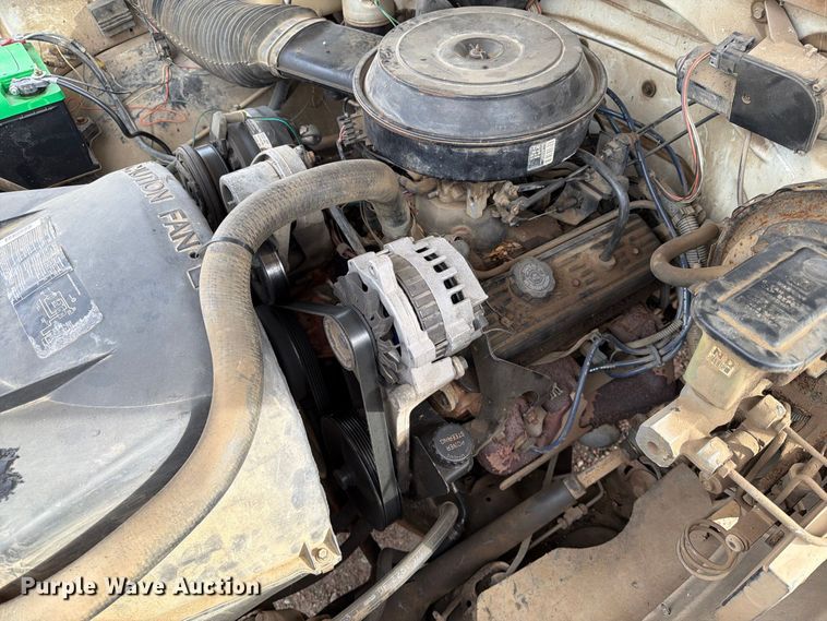image for item EA0579 1991 Chevrolet C1500 pickup truck
