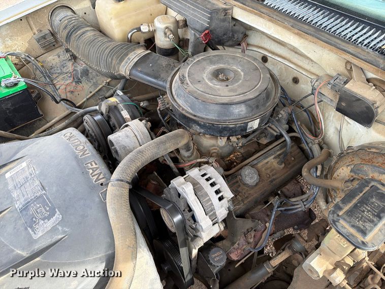 image for item EA0579 1991 Chevrolet C1500 pickup truck