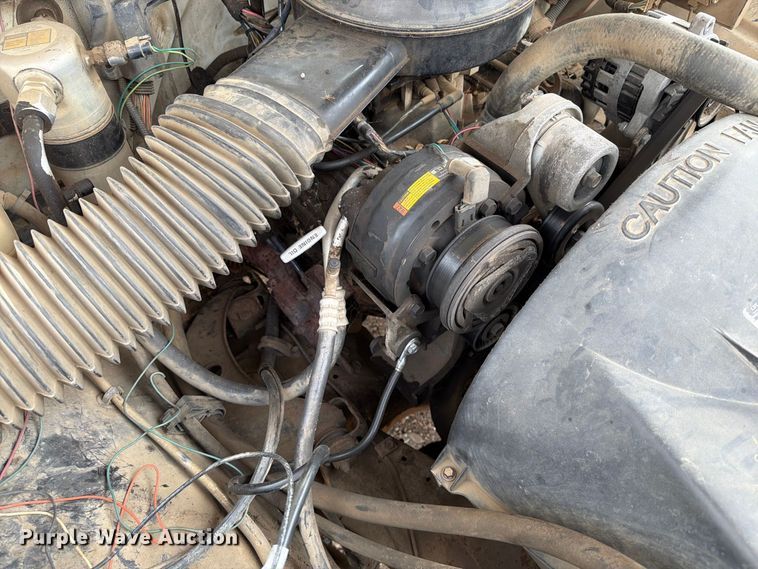 image for item EA0579 1991 Chevrolet C1500 pickup truck