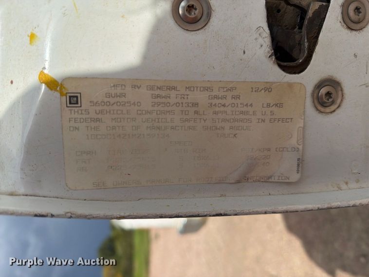 image for item EA0579 1991 Chevrolet C1500 pickup truck