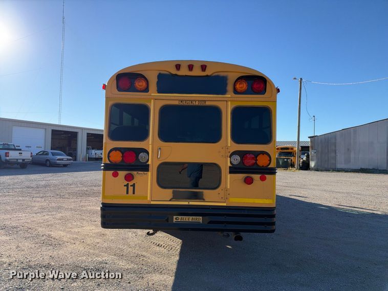 image for item EC4640 2003 International 3800 school bus