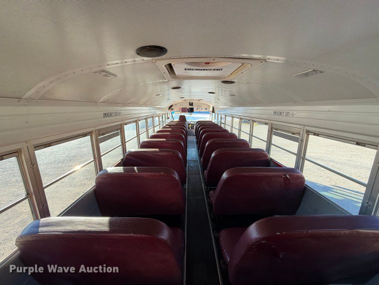image for item EC4640 2003 International 3800 school bus