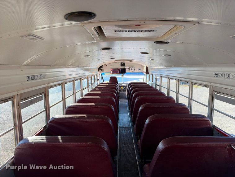 image for item EC4640 2003 International 3800 school bus