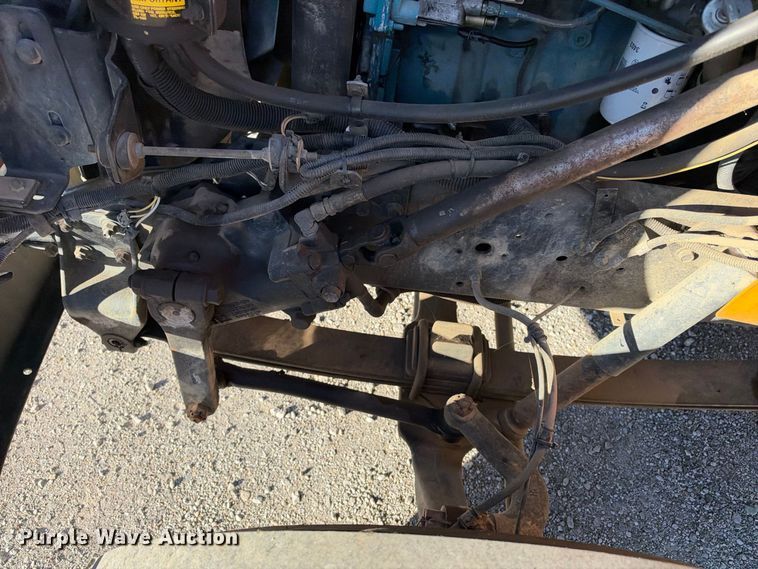 image for item EC4640 2003 International 3800 school bus