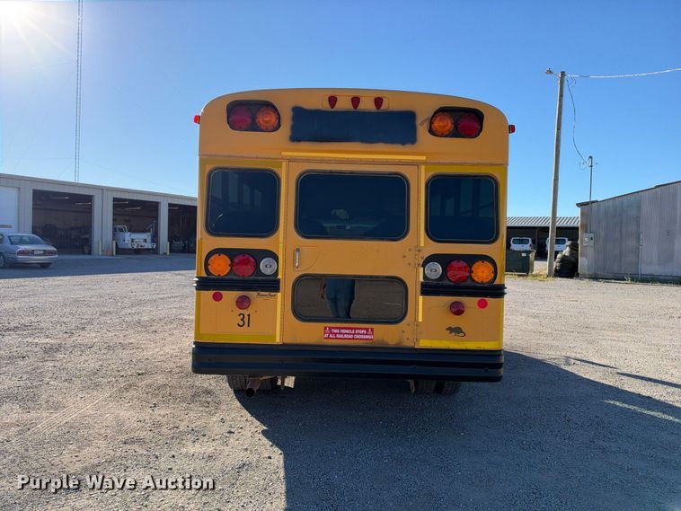 image for item EC4641 2004 Chevrolet Express G3500 school bus