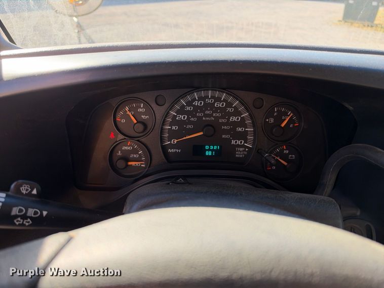 image for item EC4641 2004 Chevrolet Express G3500 school bus