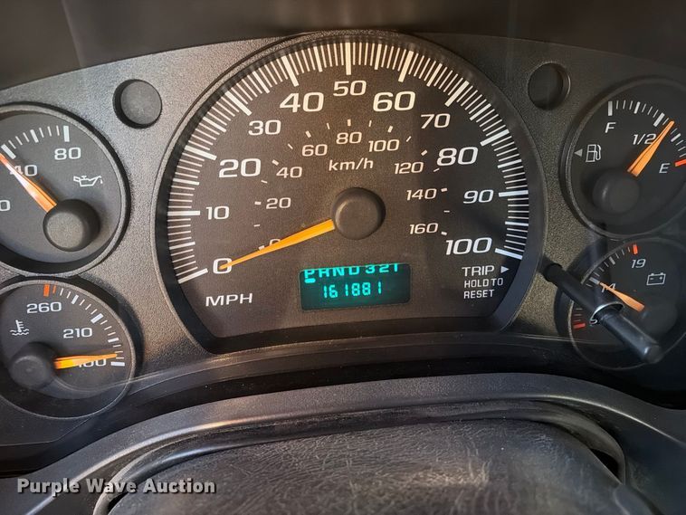 image for item EC4641 2004 Chevrolet Express G3500 school bus