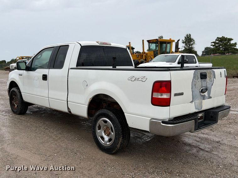 image for item EO8782 2005 Ford F150 Ext. Cab pickup truck