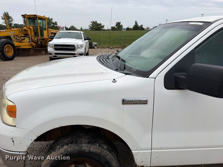 image for item EO8782 2005 Ford F150 Ext. Cab pickup truck
