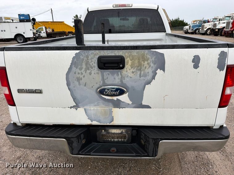 image for item EO8782 2005 Ford F150 Ext. Cab pickup truck