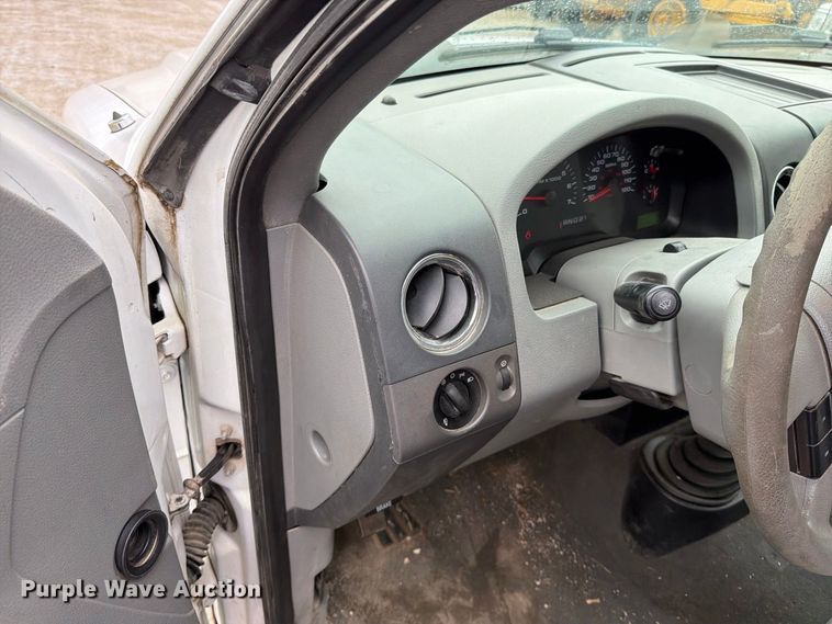 image for item EO8782 2005 Ford F150 Ext. Cab pickup truck