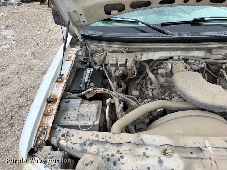 image for item EO8782 2005 Ford F150 Ext. Cab pickup truck
