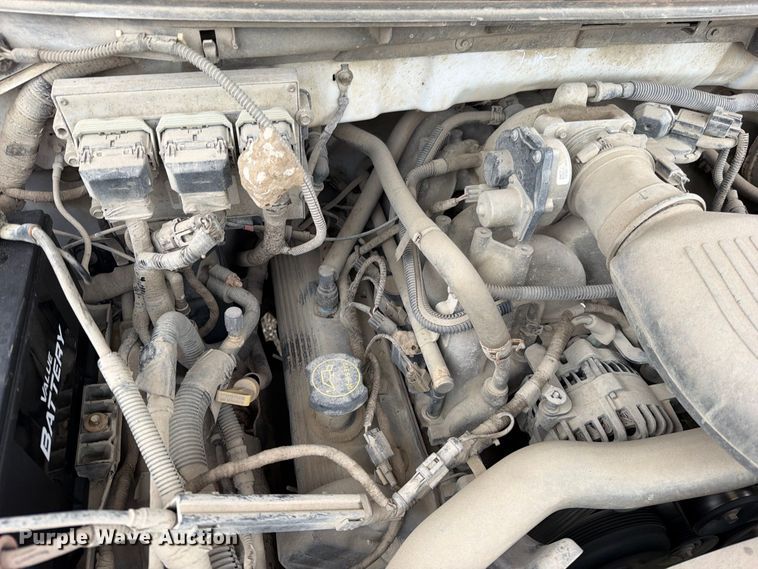 image for item EO8782 2005 Ford F150 Ext. Cab pickup truck