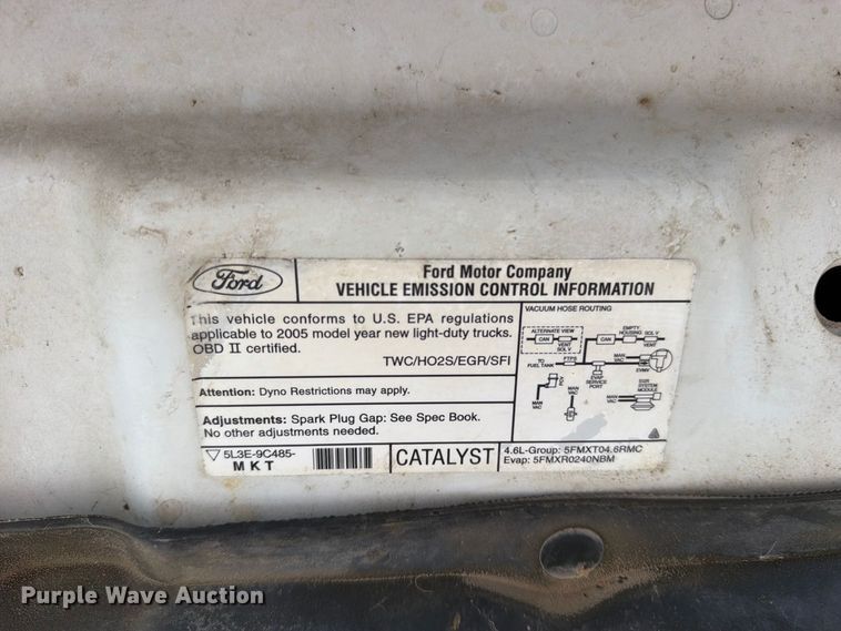 image for item EO8782 2005 Ford F150 Ext. Cab pickup truck