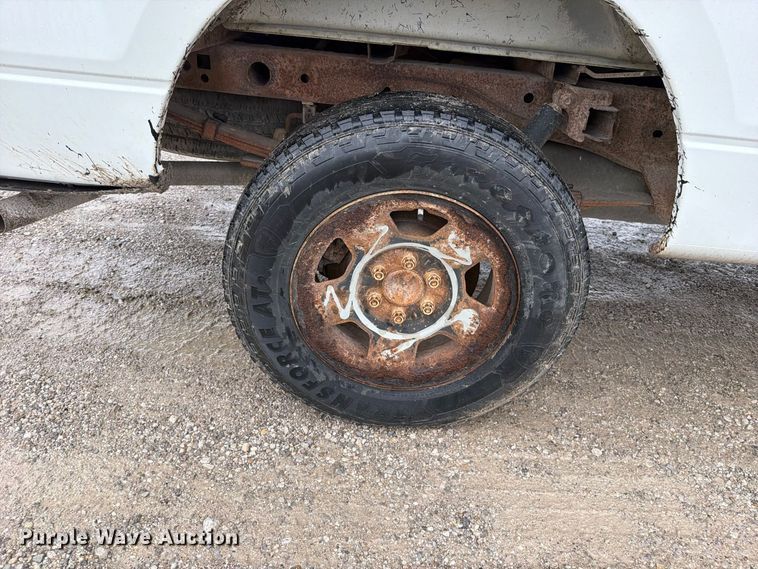 image for item EO8782 2005 Ford F150 Ext. Cab pickup truck