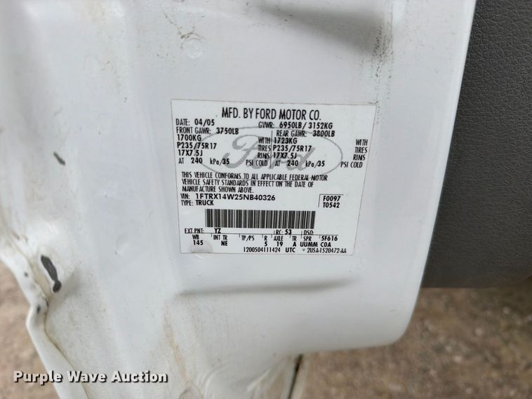 image for item EO8782 2005 Ford F150 Ext. Cab pickup truck