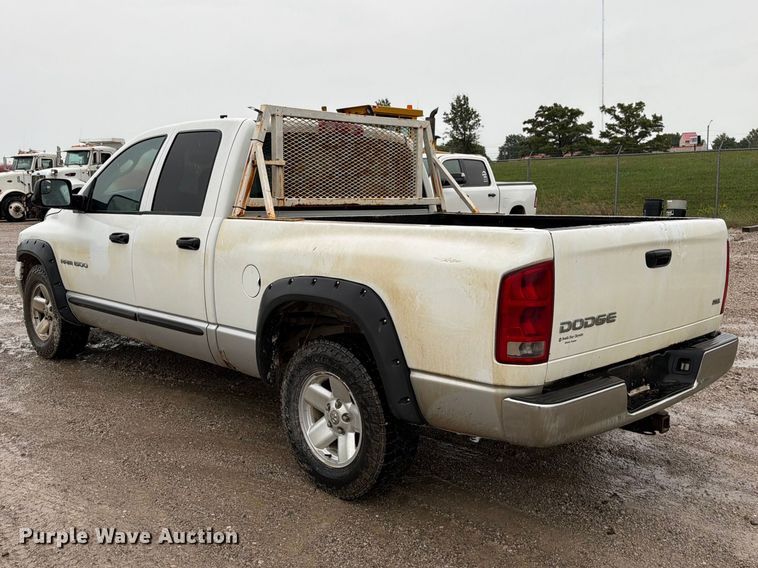 image for item EO8783 2003 Dodge Ram 1500 Crew Cab pickup truck