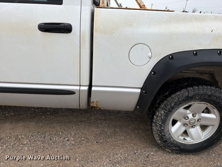image for item EO8783 2003 Dodge Ram 1500 Crew Cab pickup truck