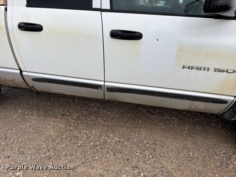 image for item EO8783 2003 Dodge Ram 1500 Crew Cab pickup truck
