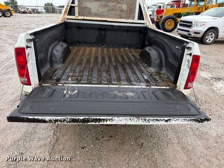 image for item EO8783 2003 Dodge Ram 1500 Crew Cab pickup truck
