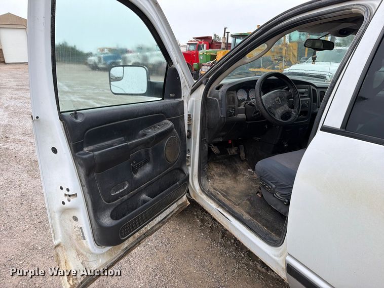 image for item EO8783 2003 Dodge Ram 1500 Crew Cab pickup truck