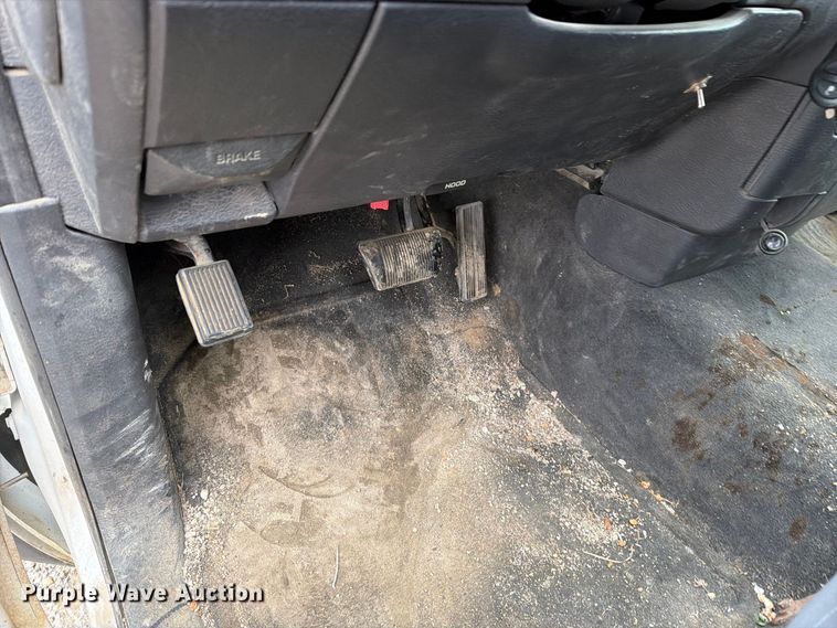image for item EO8783 2003 Dodge Ram 1500 Crew Cab pickup truck