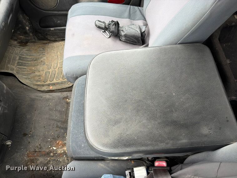image for item EO8783 2003 Dodge Ram 1500 Crew Cab pickup truck