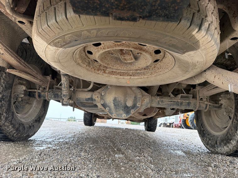 image for item EO8783 2003 Dodge Ram 1500 Crew Cab pickup truck
