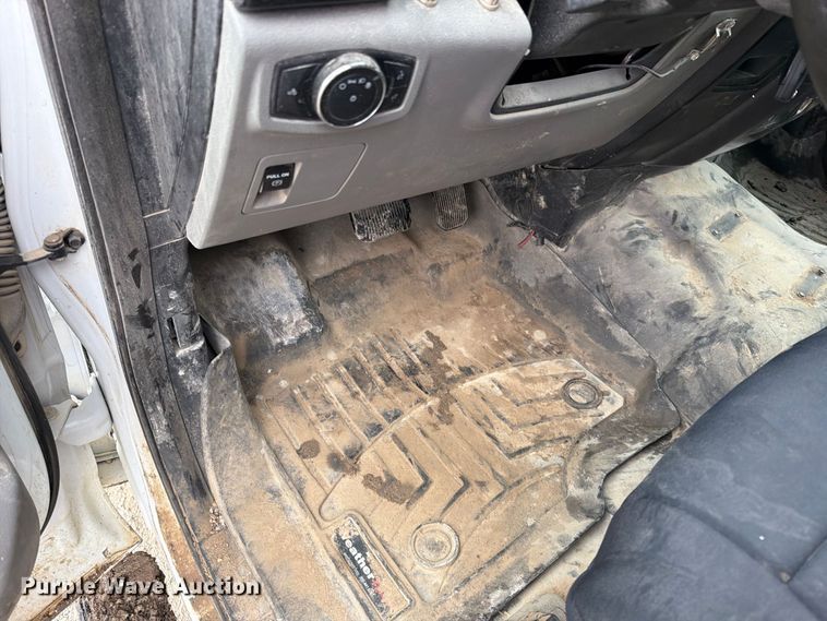 image for item EO8784 2018 Ford F150 Crew Cab pickup truck