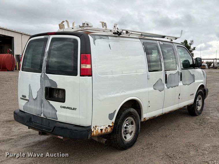 image for item EO8785 2006 Chevrolet Express 2500 van