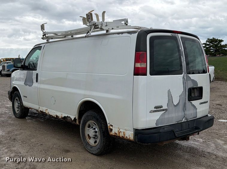 image for item EO8785 2006 Chevrolet Express 2500 van