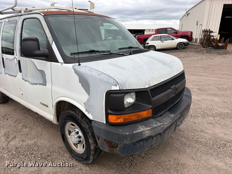 image for item EO8785 2006 Chevrolet Express 2500 van