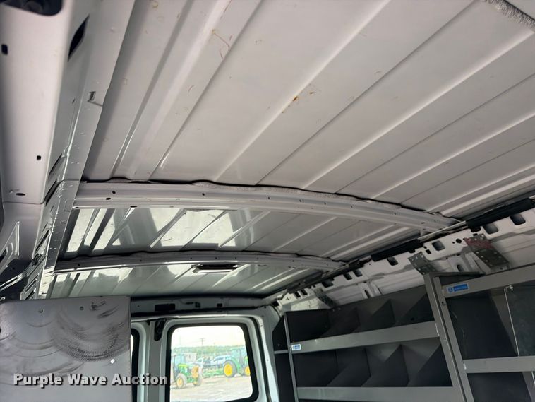 image for item EO8785 2006 Chevrolet Express 2500 van