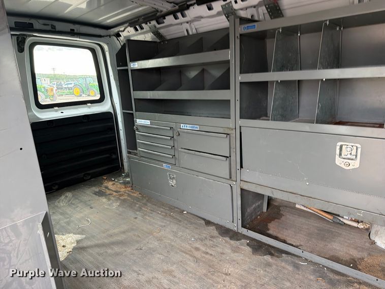image for item EO8785 2006 Chevrolet Express 2500 van