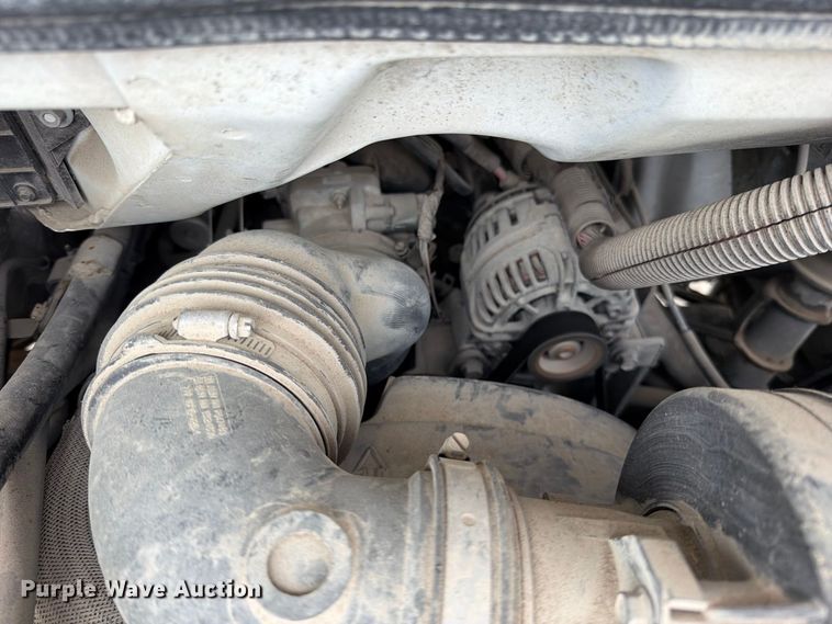 image for item EO8785 2006 Chevrolet Express 2500 van