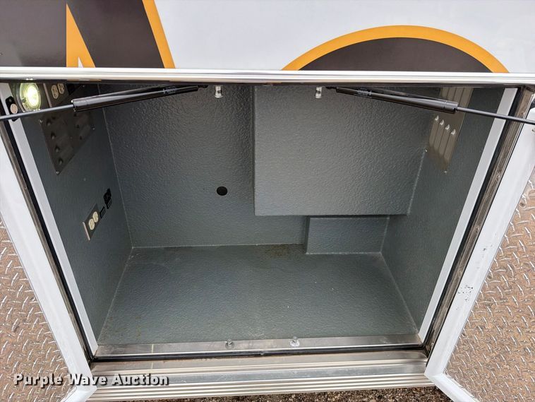 image for item EO8786 2022 Ford E450 ambulance