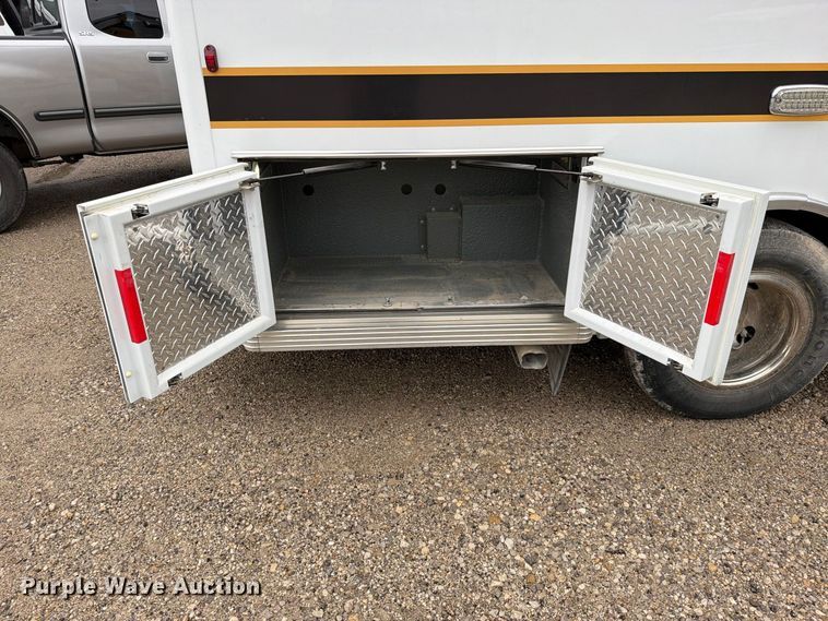 image for item EO8786 2022 Ford E450 ambulance