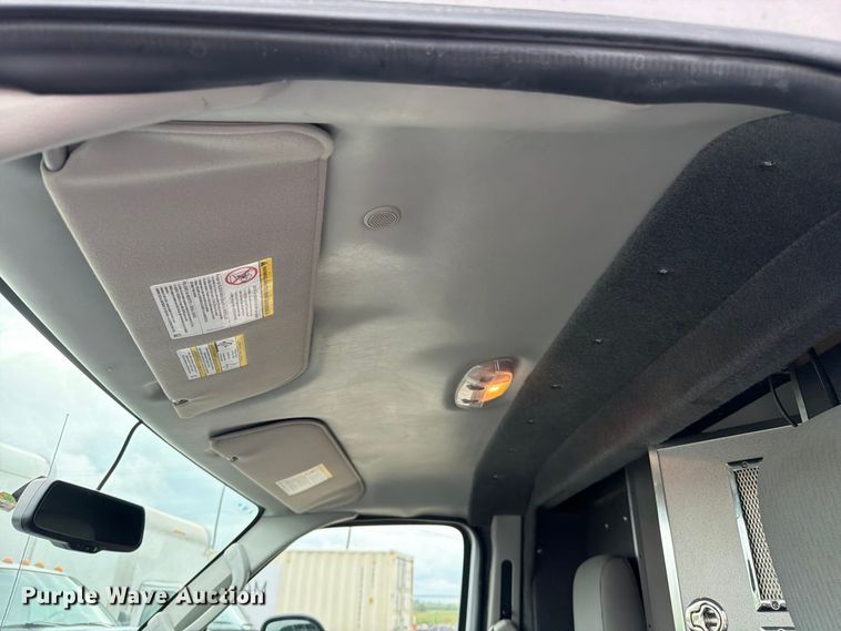 image for item EO8786 2022 Ford E450 ambulance