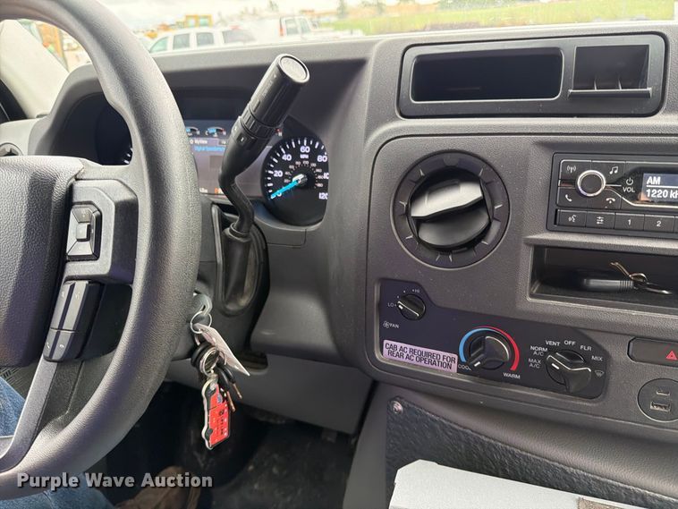 image for item EO8786 2022 Ford E450 ambulance
