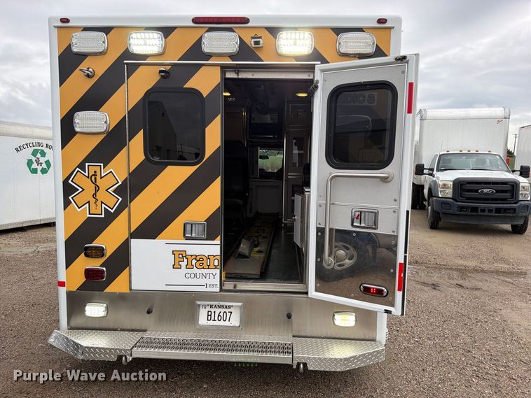 image for item EO8786 2022 Ford E450 ambulance