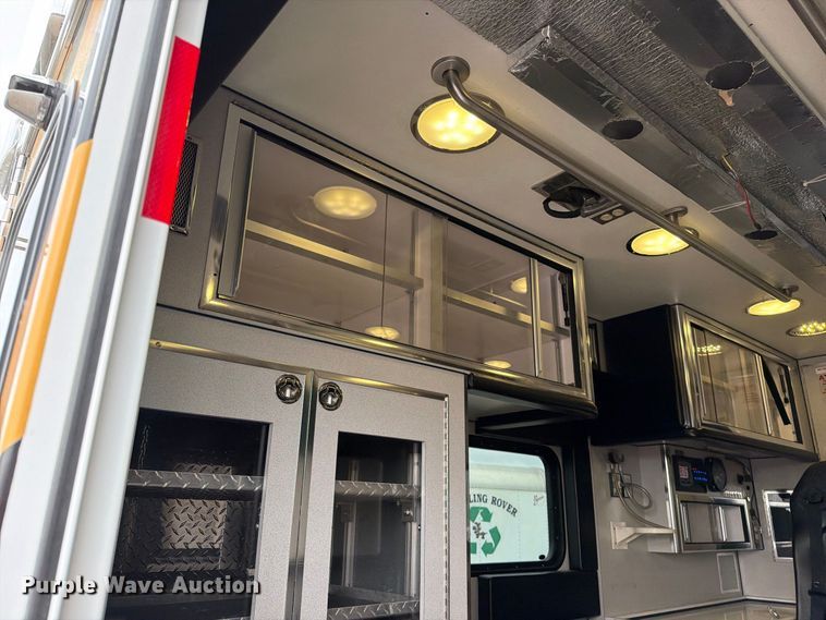 image for item EO8786 2022 Ford E450 ambulance