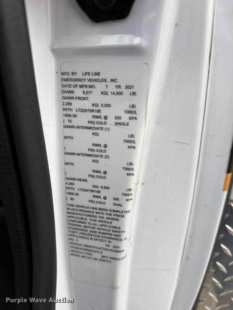 image for item EO8786 2022 Ford E450 ambulance