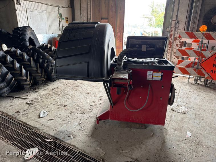 image for item EO8791 Coats 6450 Heavy Duty tire balancer