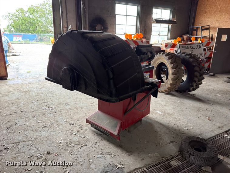 image for item EO8791 Coats 6450 Heavy Duty tire balancer