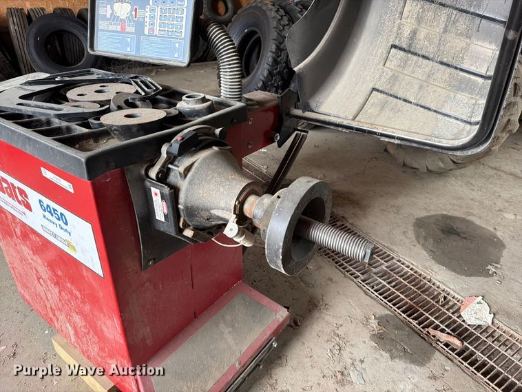 image for item EO8791 Coats 6450 Heavy Duty tire balancer
