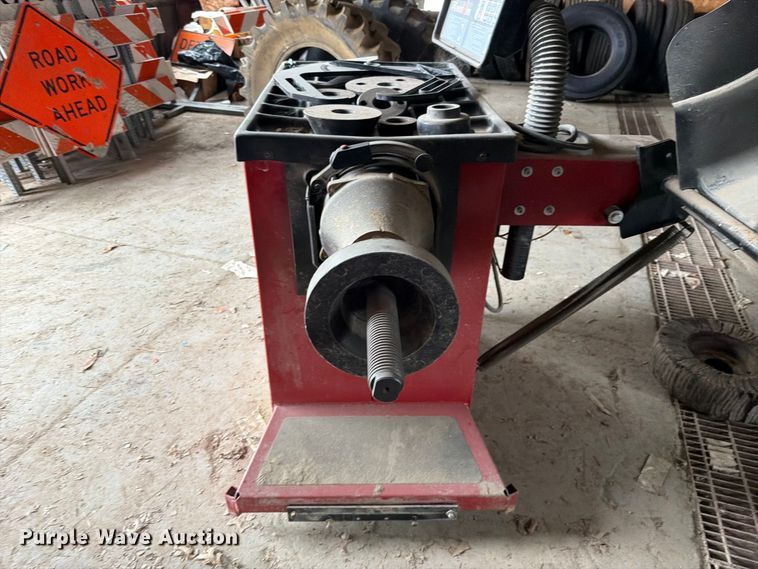 image for item EO8791 Coats 6450 Heavy Duty tire balancer