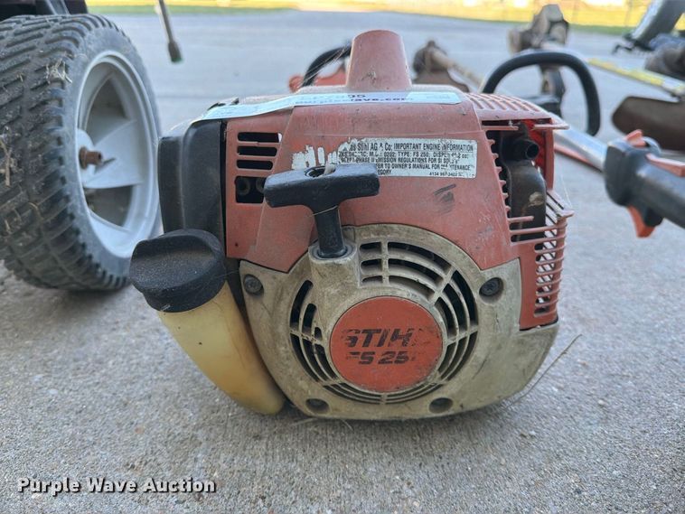 image for item EP7905 Lawn equipment