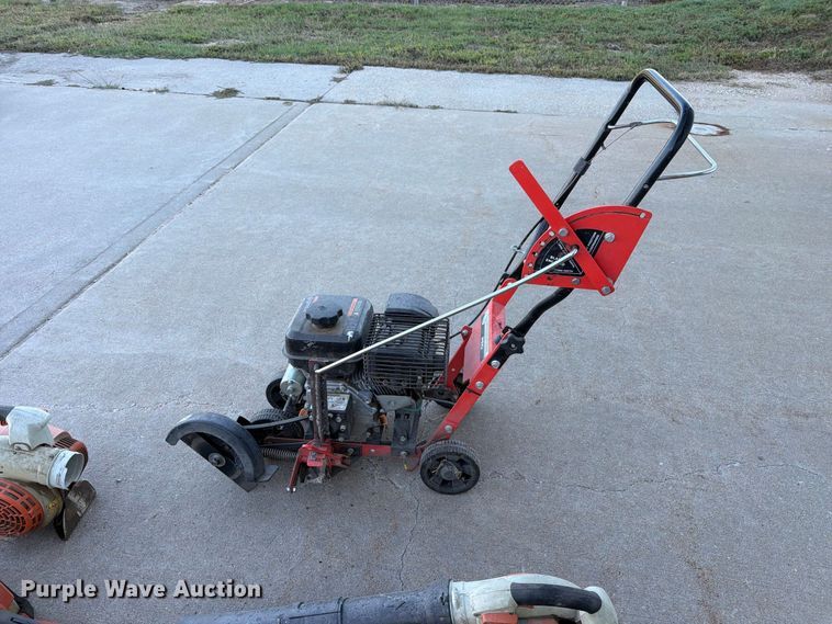 image for item EP7905 Lawn equipment
